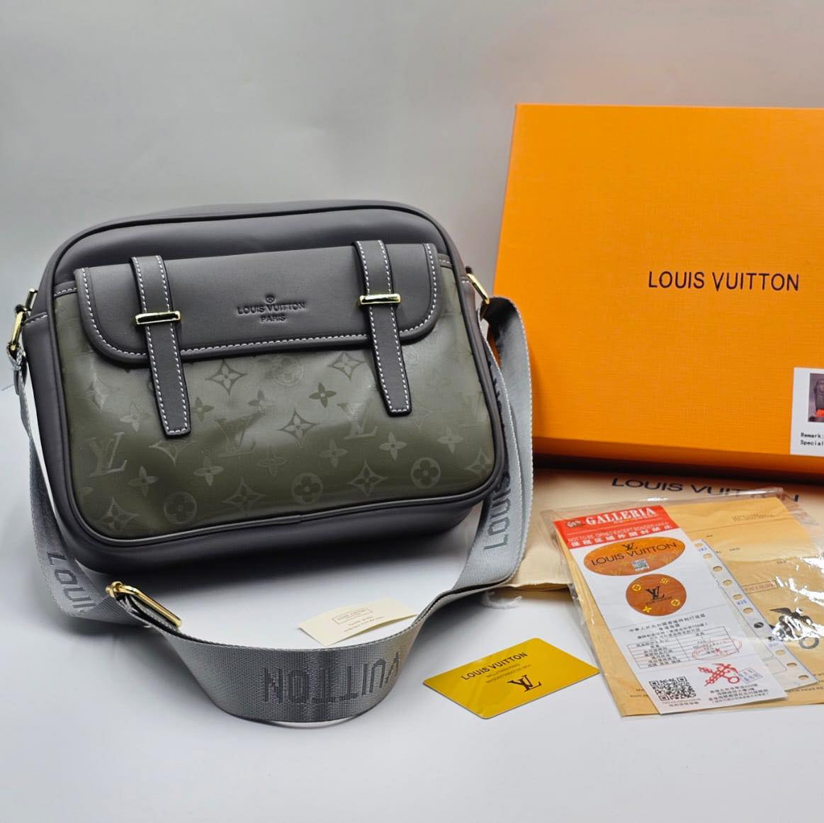 Louis Vuitton Luxe Crossbody Bag™